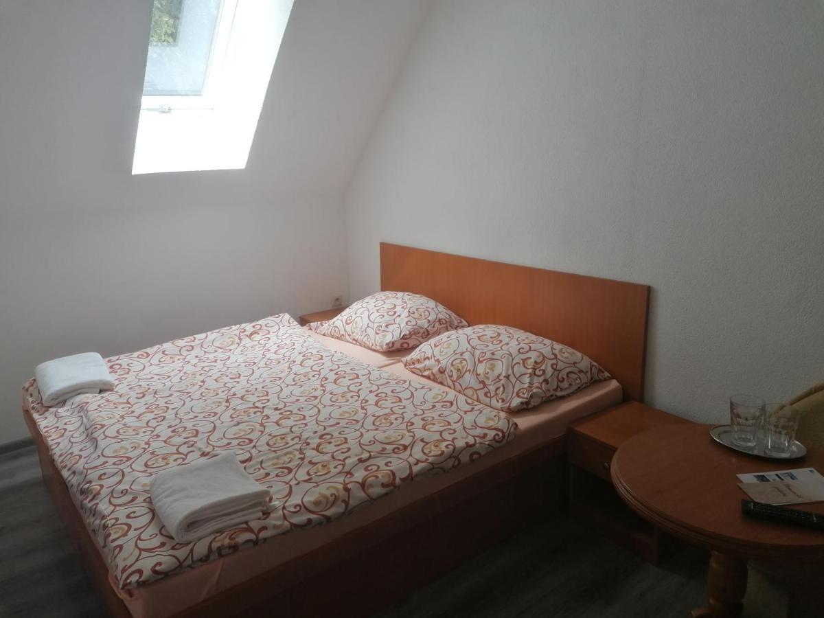 Penzion** Amalka Hriňová Eksteriør bilde