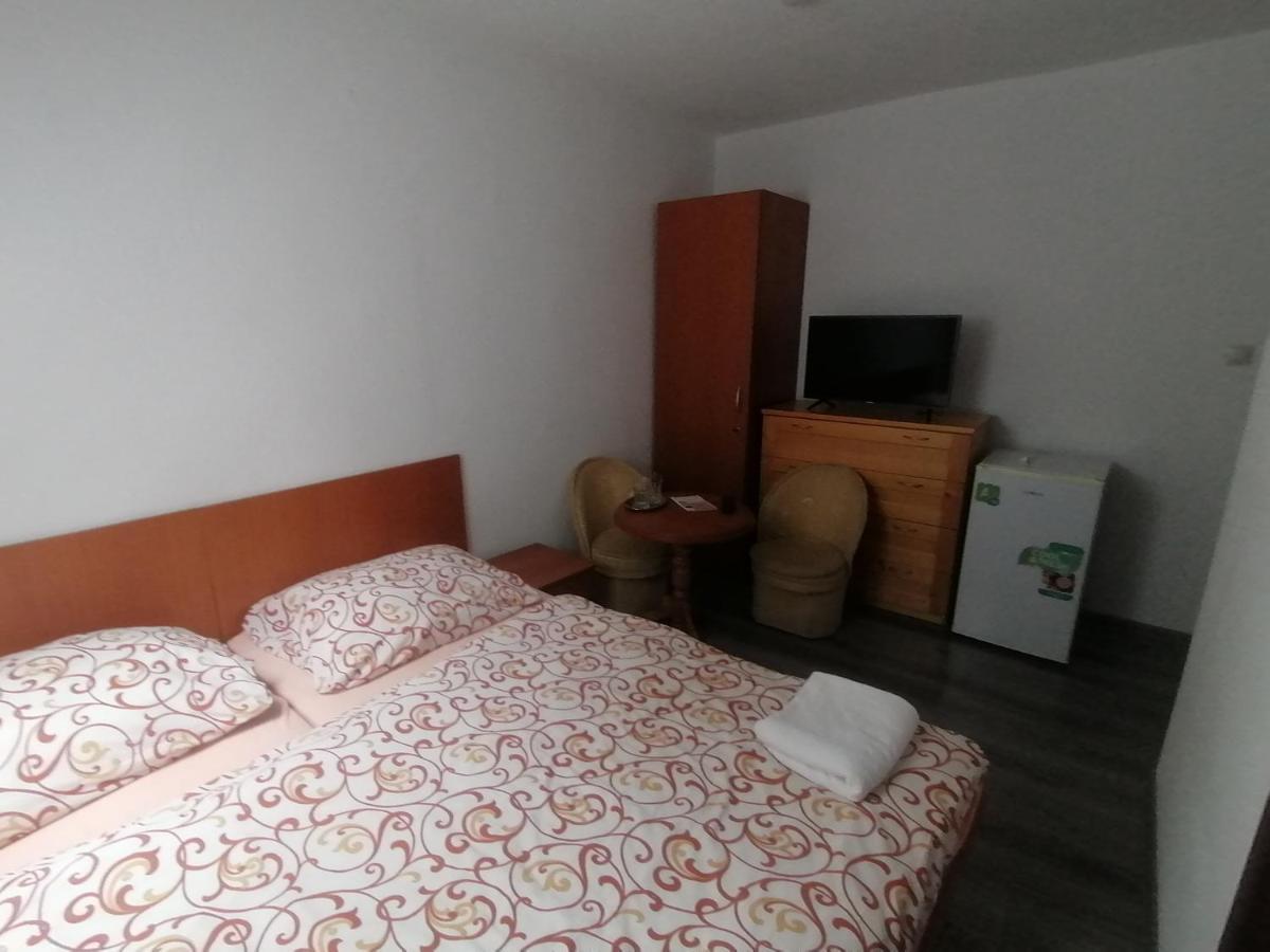Penzion** Amalka Hriňová Eksteriør bilde