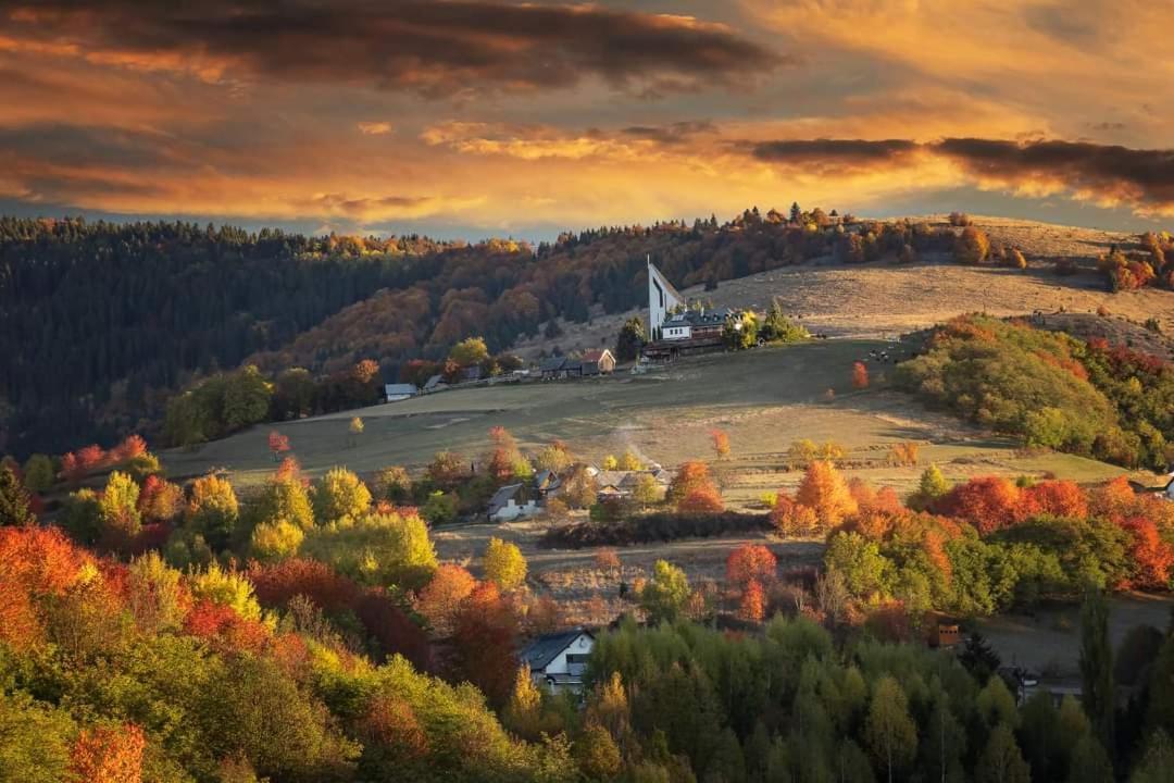 Penzion** Amalka Hriňová Eksteriør bilde